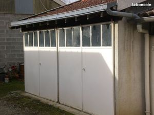 Garage dans propriété sécurisée