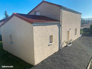 Villa neuve avec terrain clos