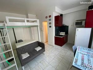 STUDIO (16m2) avec MEZZANINE (4M2) QUARTIER CERNAY Proche Centre Ville CHAUFFAGE COMPRIS