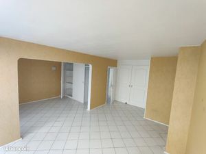 Location appartement T4 86m2 bois blanc
