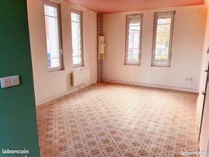 A louer local commercial 20m carré centre Buchy