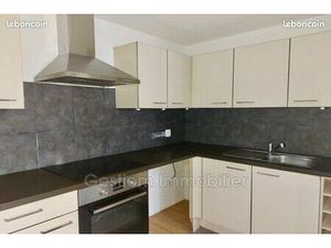 Location maison de village F5