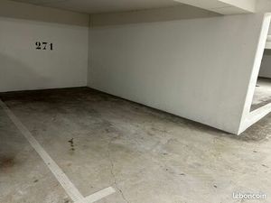 Place de parking bayonne