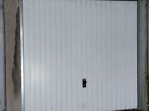 Garage centre ville 13 m2