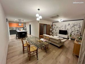 Maison individuelle avec jardin