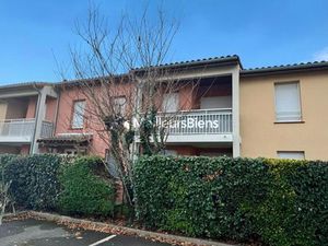 Appartement de type 2 avec parkings