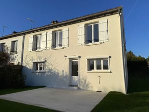 Maison avec jardin à louer à Courteuil