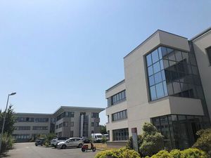 Vente/Location bureau ST GREGOIRE 90 m²