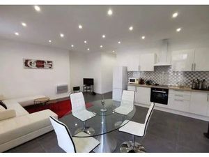 Location appartement 4 pièces 73 m² à Marseille 4 (13004)