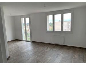 Location appartement 3 pièces 64 m² à Marseille 12 (13012)