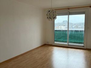 Appartement T2  51m2 avec balcon  Lanredec