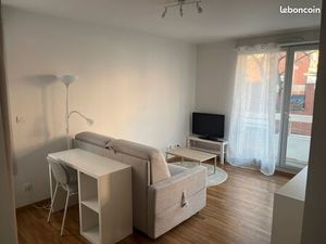 Studio meublé 29m2 proche gare et centre ville