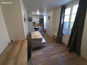 Hypercentre Joli studio meublé rénové