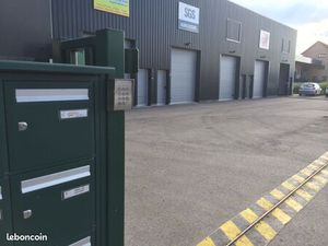 Garde meuble box de stockage