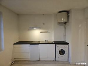 Studio meublé disponible de suite