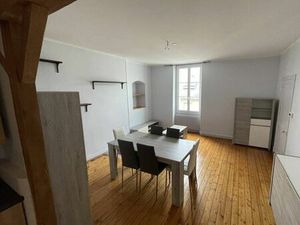 Location appartement 3 pièces 73 m² à Orléans (45000)