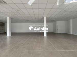 LOCATION JARRY | 180 M² POLYVALENT RÉNOVÉ | VITRINE + ACCÈS