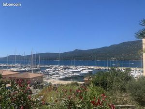 Charmant Appartement T2 en Rez-de-Chaussée avec Vue sur le Port et le Golfe du Valinco