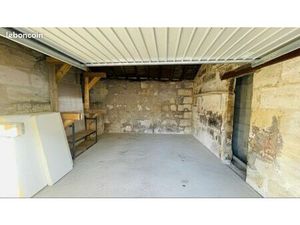 Garage/Box sain de 18m² – centre ville – Idéal stockage ou véhicule