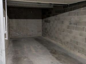 Garage fermé mairie Lyon8