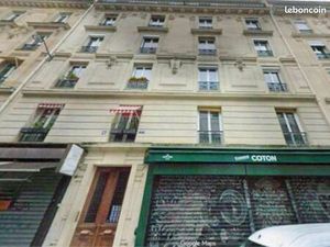 F2 dans le 11ème vue sur Tour Eiffel