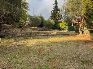 Terrain constructible grasse