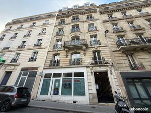 Commerce/bureaux 56m2 à louer Paris 15 refait à neuf