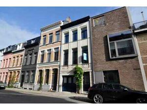 Maison de maître avec PEB A  garage et terrasse