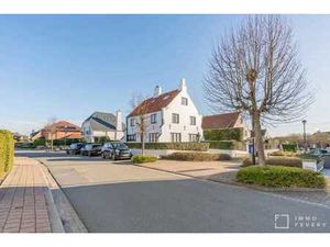 Magnifique villa à Knokke-Duinbergen  près du Zegemeer.