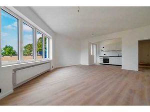 Uccle – Appartement 2 chambres entièrement rénové (PEB C+)