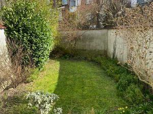 Parc Josaphat - beau rez-de-chaussée avec jardin