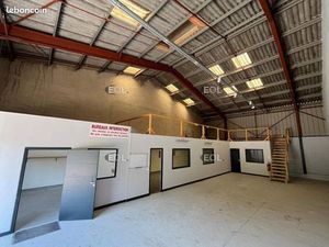 Local d'activité 215 m²