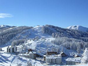 Fonds de commerce hôtel 1 352 m²