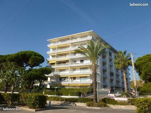 Appartement face au port de Golfe juan