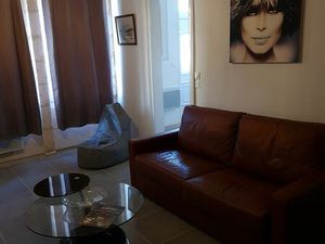 Appartement 40 m² meublé – Proche CFM Reignac et Centrale de Blaye – Charges comprises