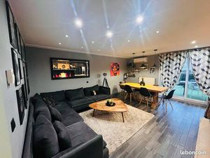 Meyzieu – T4 rez-de-jardin 83 m² avec terrasse/jardin  piscine