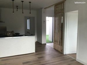 Maison  deux chambres 50 m² avec garage centre Ruelle