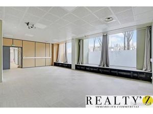 Local commercial 600 m²