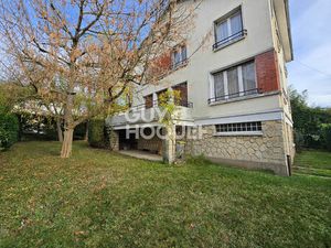 Pavillon bourgeois non mitoyen - 180 m² habitables + combles aménagés