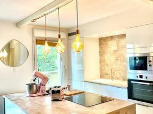 Superbe T2 de 50 m2 avec grand balcon et piscine