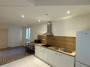 Grand T2 neuf - rénové - Centre ville