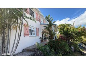 Villa 3 Chambres à Louer