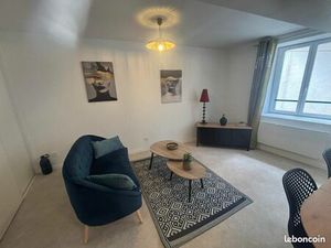 Beau 2 pieces meublé La Fleche Centre