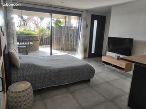 Studio location a l'annee