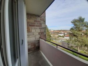 T4 AVEC BALCON A LUXEUIL LES BAINS