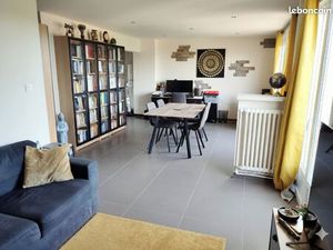 Bel appartement F3 traversant  rénové  lumineux et calme – prêt à vivre