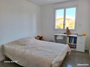 Villa récente plein pied  3 chambres  garage et terrain clos