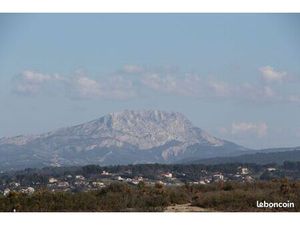 T2 47m2 aix la duranne 930E cc