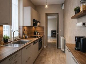 T2 rénové à neuf – place saint-léger – chambéry