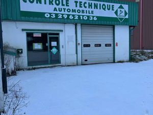 Local commercial idéal ct ou garage auto